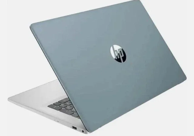HP Laptop 17-cn3582nr